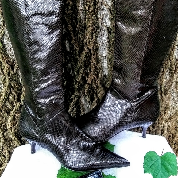 Cole Haan Shoes - COLE HAAN NIKE AIR BLACK PYTHON BOOTS. 8